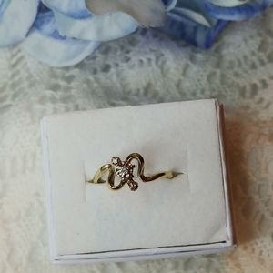 Vintage 10k Solid Gold Natural Diamond Swirl Ring